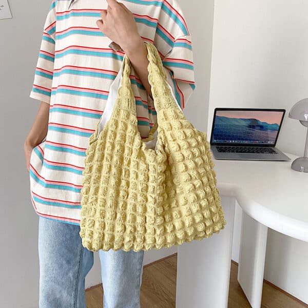 Cute Pleated Puff Shouder Bag Women - Image 3